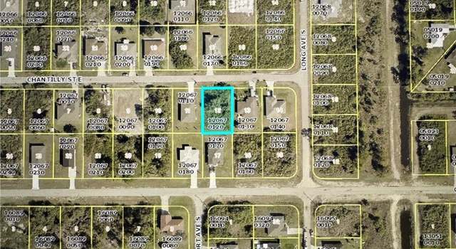 Photo of 870 Chantilly St E, Lehigh Acres, FL 33974