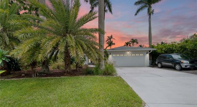 Photo of 1370 Illinois Dr, Naples, FL 34103