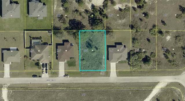Photo of 945 Grafton St, Lehigh Acres, FL 33974