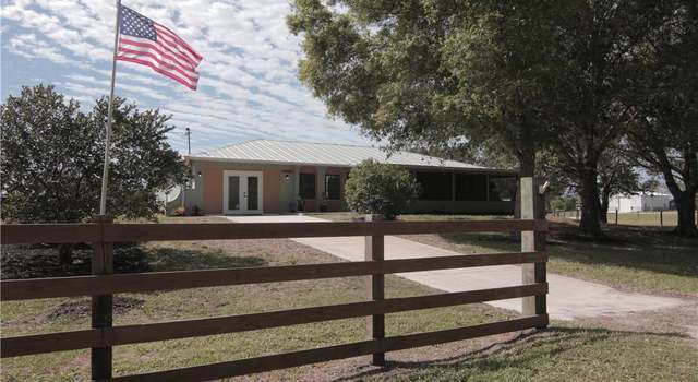 Photo of 37361 Old Farm Rd, North Fort Myers, FL 33917