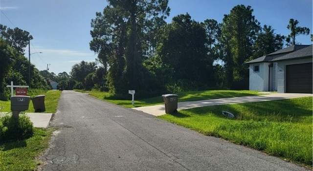 Photo of 871 Spaulding St E, Lehigh Acres, FL 33974