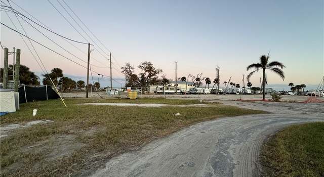 Photo of 19281 #4 San Carlos Blvd, Fort Myers Beach, FL 33931