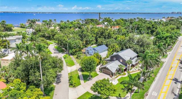 Photo of 1375 Barcelona Ave, Fort Myers, FL 33901
