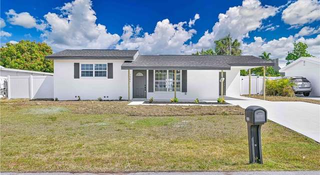 Photo of 1443 Davis Dr, Fort Myers, FL 33919