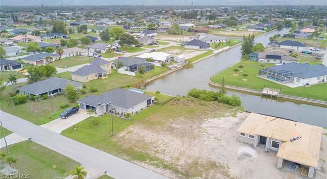 Photo of 421 SW 23rd Ter, Cape Coral, FL 33991