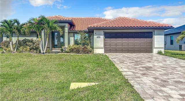 Photo of 646 NE 5th Pl, Cape Coral, FL 33909