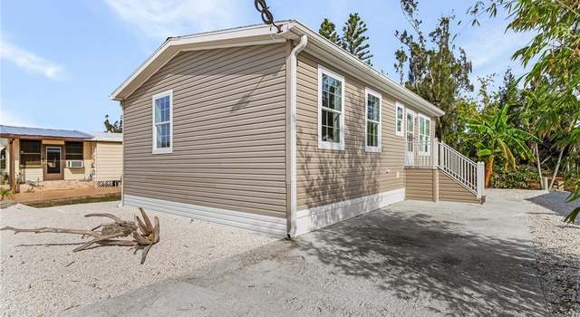 Photo of 7264 Drum Dr, St James City, FL 33956