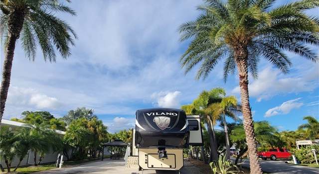Photo of 10091 Ramblewood Ct, Fort Myers, FL 33905