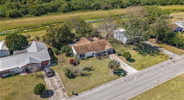 Photo of 4039 W Sunflower Cir, Labelle, FL 33935