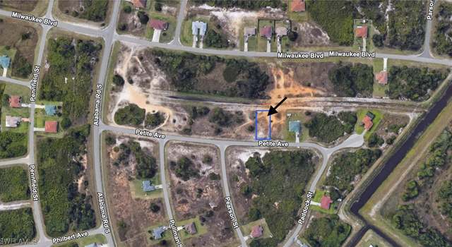 Photo of 312 Petite Ave, Lehigh Acres, FL 33974