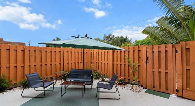 Property at 1454 Park Shore Cir #2, Fort Myers, FL 33901, 2 beds, 2.5 baths