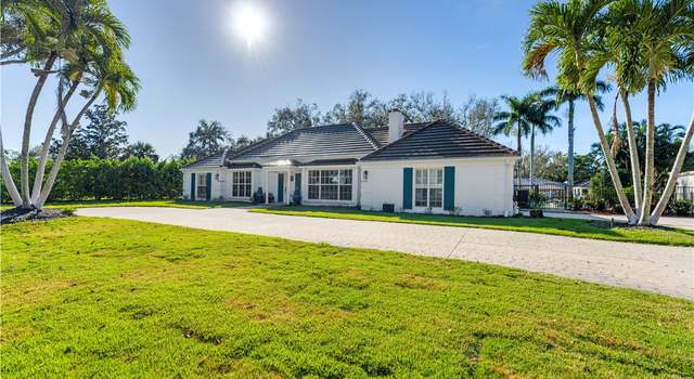Photo of 1266 Gasparilla Dr, Fort Myers, FL 33901