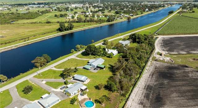 Photo of 2099 River Rd, Moore Haven, FL 33471