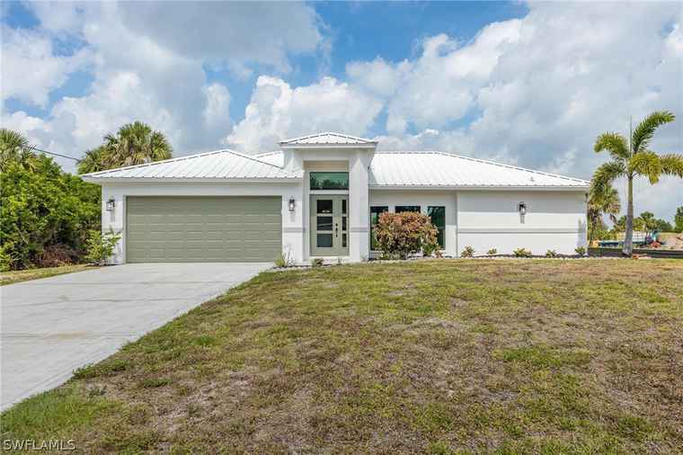 Photo of 6149 Hershey Ave FORT MYERS, FL 33905