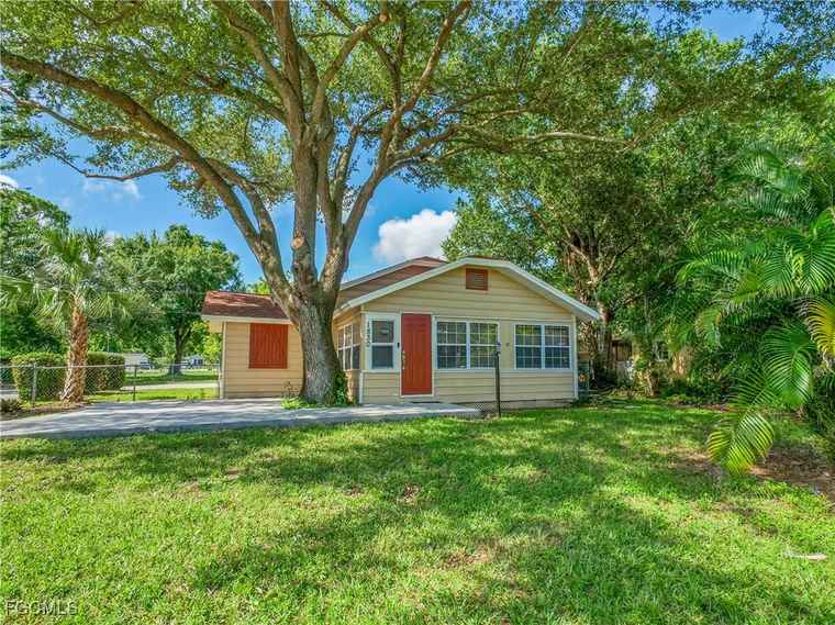 Photo of 1830 Braman Ave Fort Myers, FL 33901
