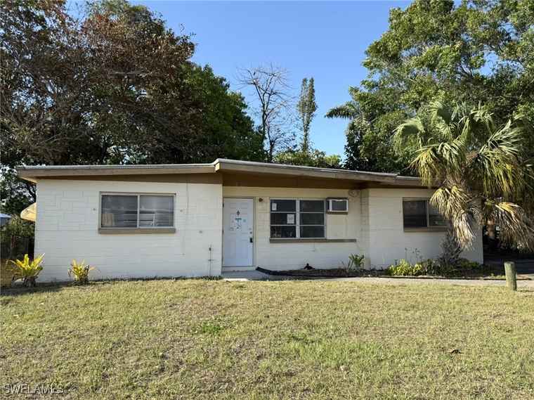Photo of 1308 Brookhill Dr Fort Myers, FL 33916