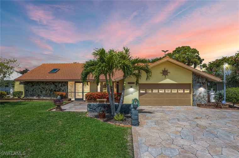 Photo of 28374 Verde Ln Bonita Springs, FL 34135