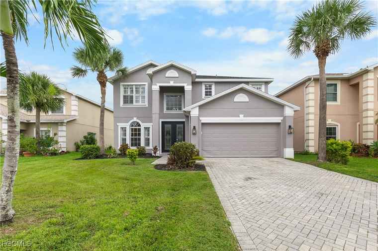 Photo of 11519 Gainsborough Way Lehigh Acres, FL 33971