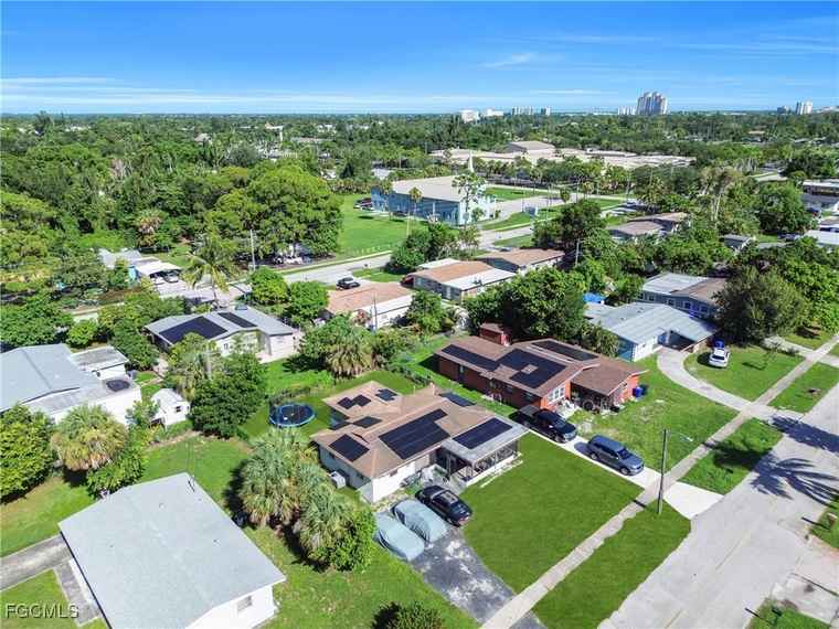 Photo of 3266 Royal Palm Ave Fort Myers, FL 33901