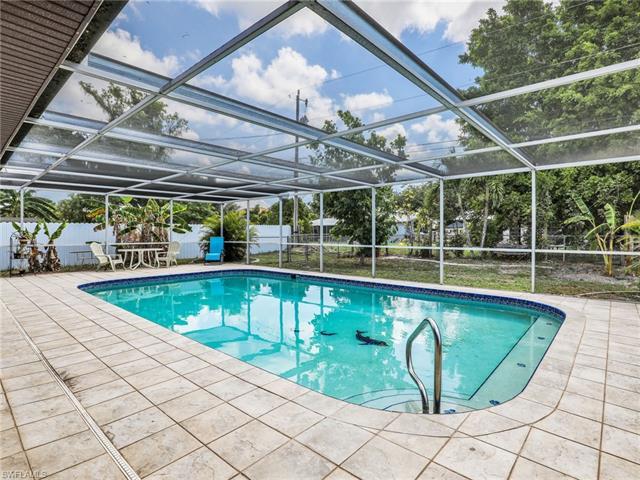 2631 SE 18th Ave, Cape Coral, FL 33904