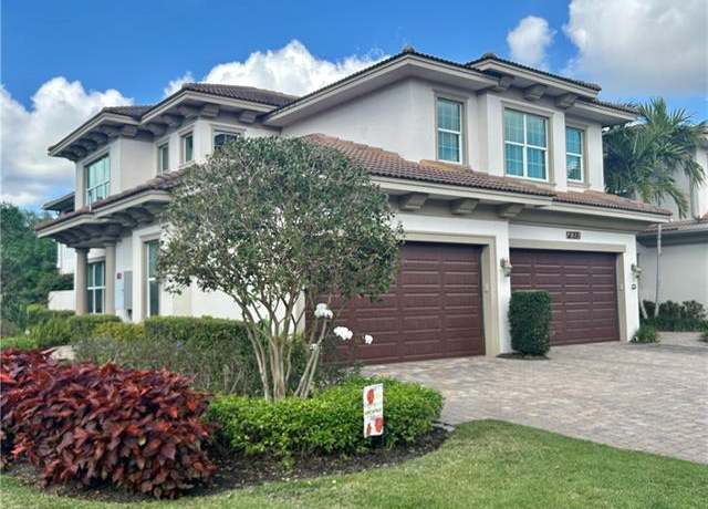 Property at 7813 Hawthorne Dr #2403, Naples, FL 34113, 3 beds, 3.5 baths