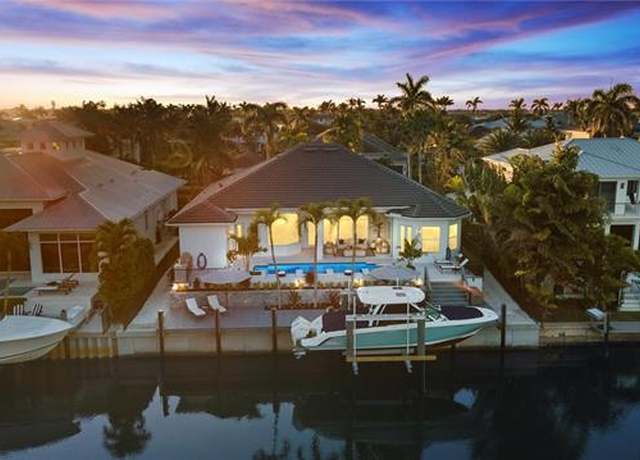 Property at 1955 Tarpon Rd, Naples, FL 34102, 4 beds, 3.5 baths