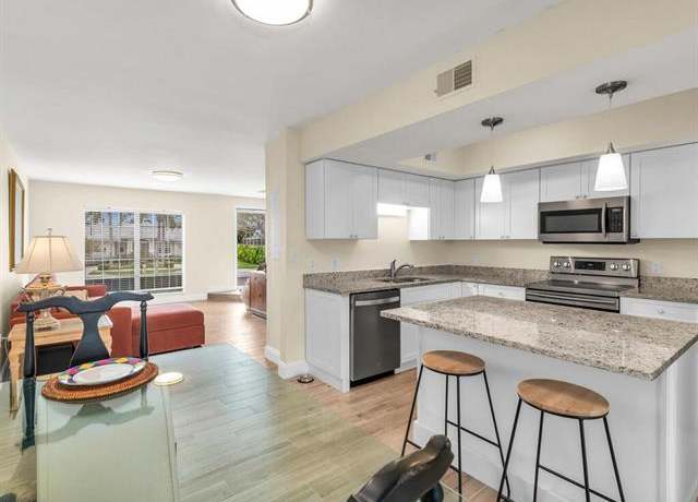 Property at 144 Clyburn Way W, Marco Island, FL 34145, 2 beds, 1.5 baths