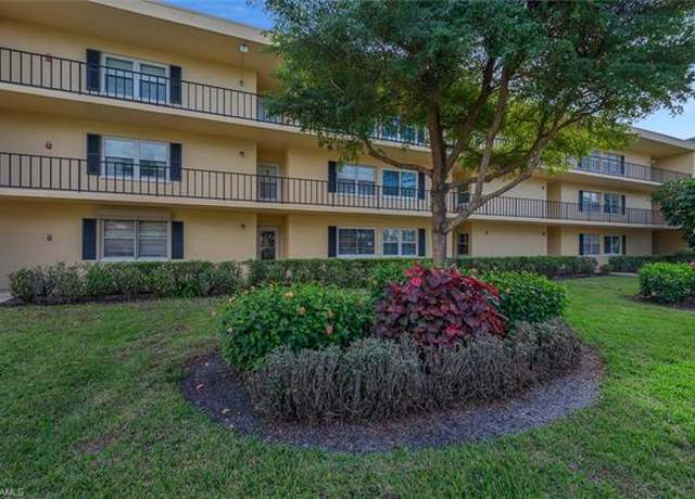 Property at 1085 Forest Lakes Dr #8102, Naples, FL 34105, 2 beds, 2 baths
