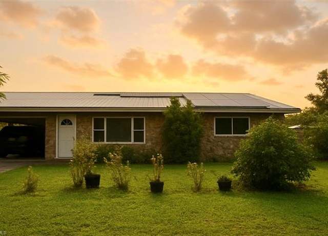 Property at 2201 Howard Rd, Labelle, FL 33935, 2 beds, 2 baths