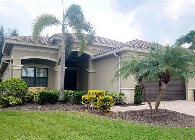 Property at 3195 Pacific Dr, Naples, FL 34119, 2 beds, 2 baths