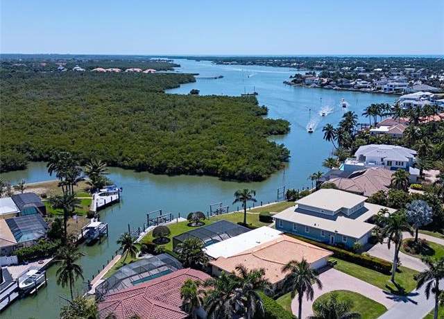 Property at 2111 Sheepshead Dr, Naples, FL 34102, 3 beds, 3 baths