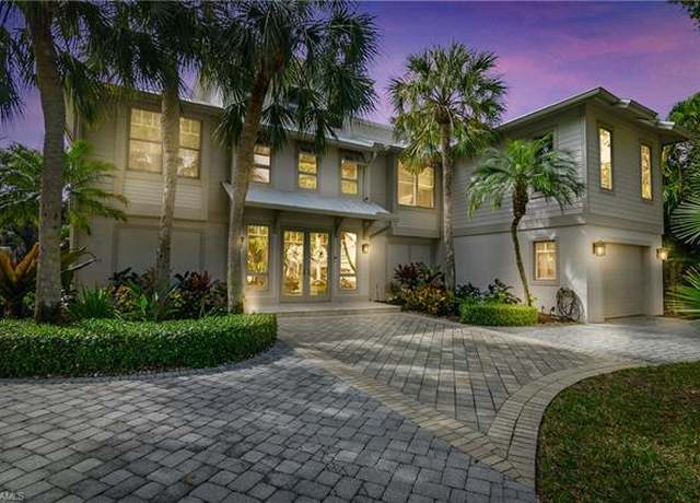Property at 213 Topanga Dr, Bonita Springs, FL 34134, 4 beds, 3.5 baths