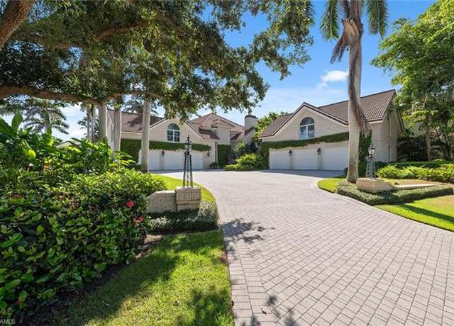 Property at 356 Colony Dr, Naples, FL 34108, 6 beds, 10 baths