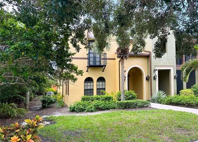 Property at 9114 Chula Vista Ln #11905, Naples, FL 34113, 3 beds, 2.5 baths