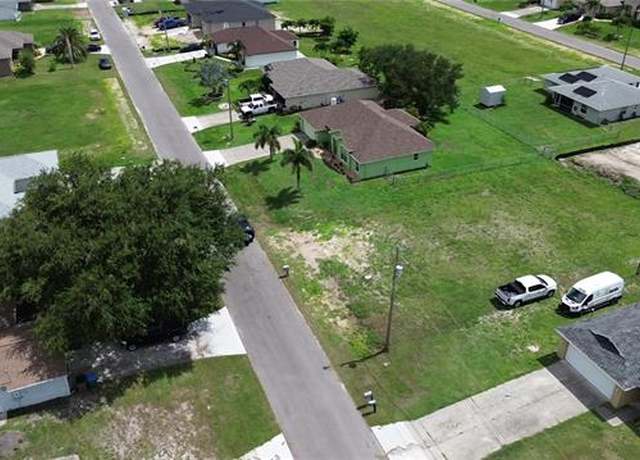 Property at 2212 NE 13th Pl, Cape Coral, FL 33909