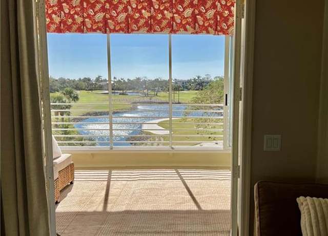 Property at 812 Hideaway Cir E #124, Marco Island, FL 34145, 2 beds, 2.5 baths
