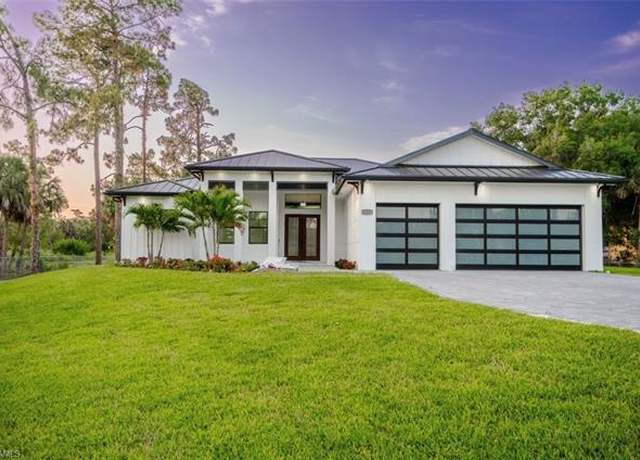 Property at 353 Golden Gate Blvd E, Naples, FL 34120, 5 beds, 3.5 baths
