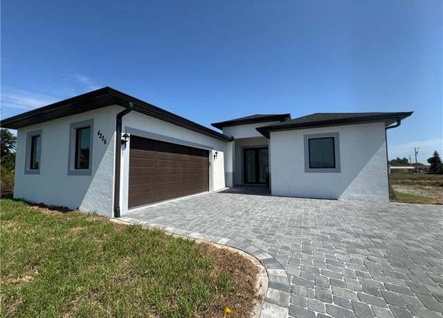 Property at 4206 15th St SW, Lehigh Acres, FL 33976, 3 beds, 2 baths