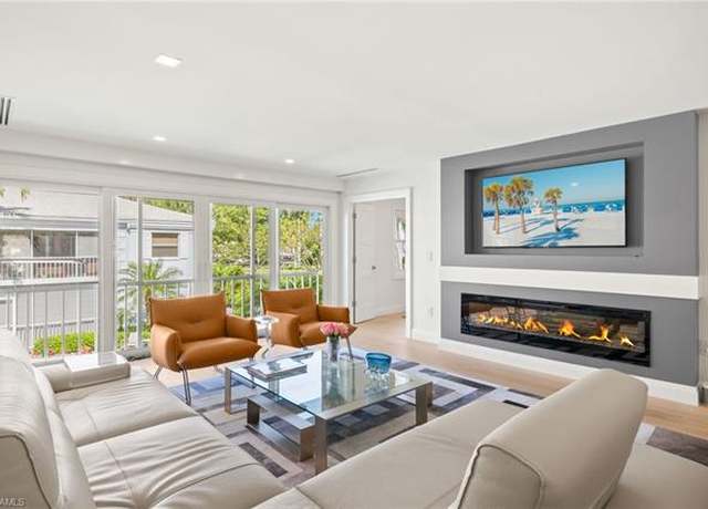 Property at 360 10th Ave S Unit B200, Naples, FL 34102, 3 beds, 2 baths