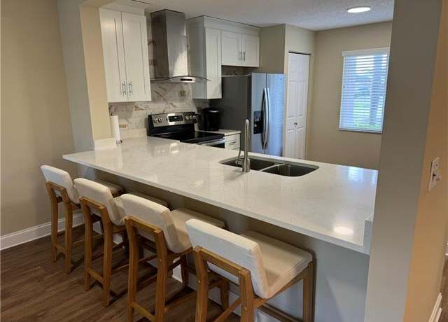 Property at 6945 Dennis Cir Unit I-104, Naples, FL 34104, 2 beds, 2 baths