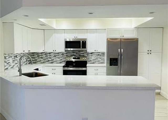 Property at 2671 Citrus Lake Dr Unit E-102, Naples, FL 34109, 2 beds, 2 baths