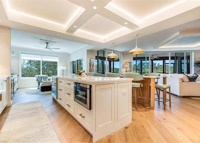 Property at 445 Cove Tower Dr #302, Naples, FL 34110, 3 beds, 3 baths