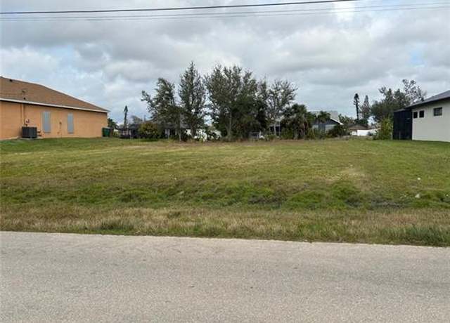 Property at 1213 SW 13th St, Cape Coral, FL 33991