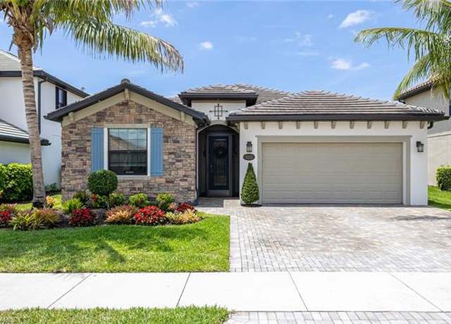 Property at 9231 Shadow Oak Ln, Naples, FL 34120, 4 beds, 3 baths