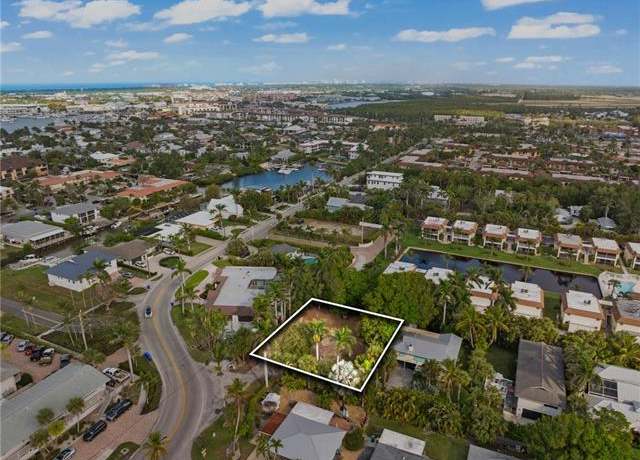 Property at 1205 Sandpiper St, Naples, FL 34112