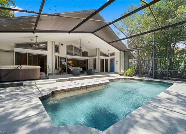Property at 1904 Timberline Dr, Naples, FL 34109, 3 beds, 3 baths