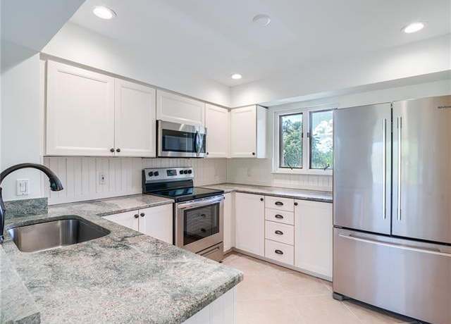 Property at 1633 Spoonbill Ln Unit 1633-C, Naples, FL 34105, 2 beds, 2 baths