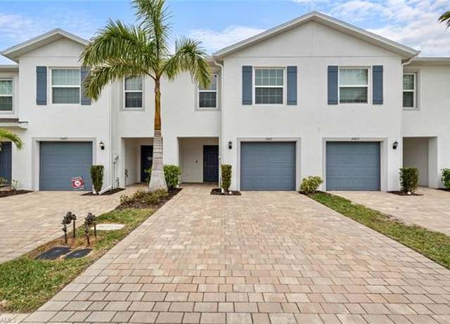 Property at 15421 Wildflower Cir, Naples, FL 34119, 3 beds, 2.5 baths