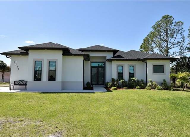 Property at 2780 16th Ave SE, Naples, FL 34117, 3 beds, 2 baths