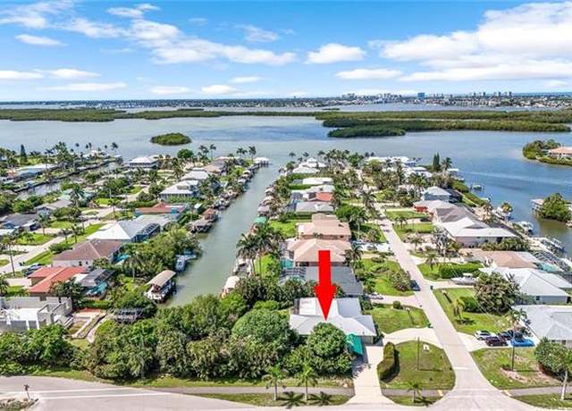 Property at 401 Panay Ave, Naples, FL 34113, 3 beds, 2 baths